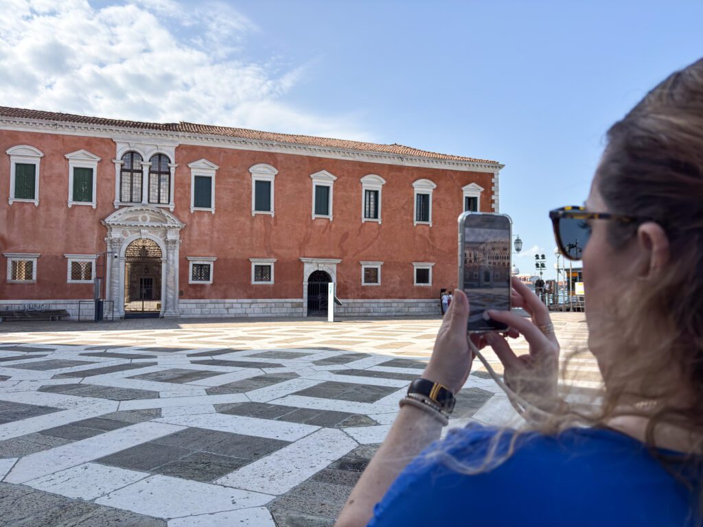 Fotografie einer Reise mit dem iPhone – aufgenommen im Smartphone-Fotokurs, in dem Teilnehmer lernen, ihre Handykamera zu nutzen und professionelle Bilder zu erstellen.